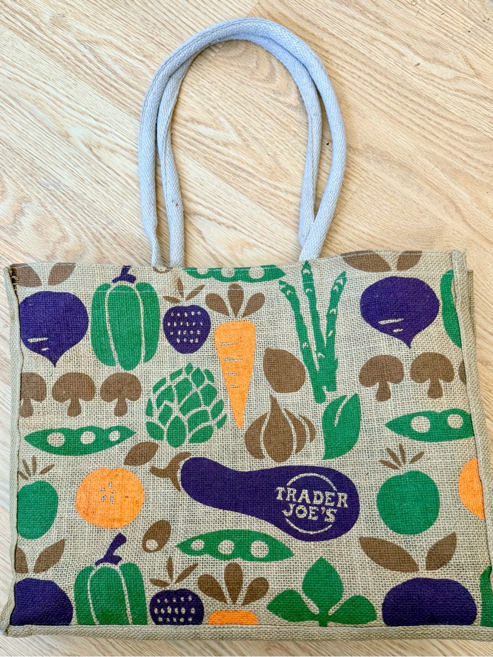 Trader Joe’s Jute Burlap Market Tote Bag Vegetable Print Reusable Grocery